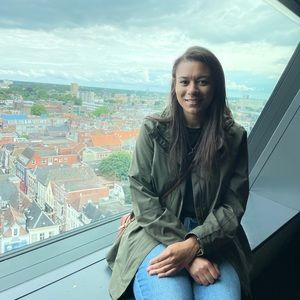 Meet your Posher, Hannah